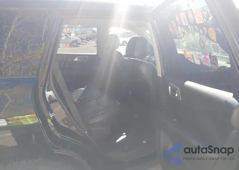 2018 Nissan Pathfinder Sl z USA, uszkodzony, nr VIN 5N1DR2MM8JC637049